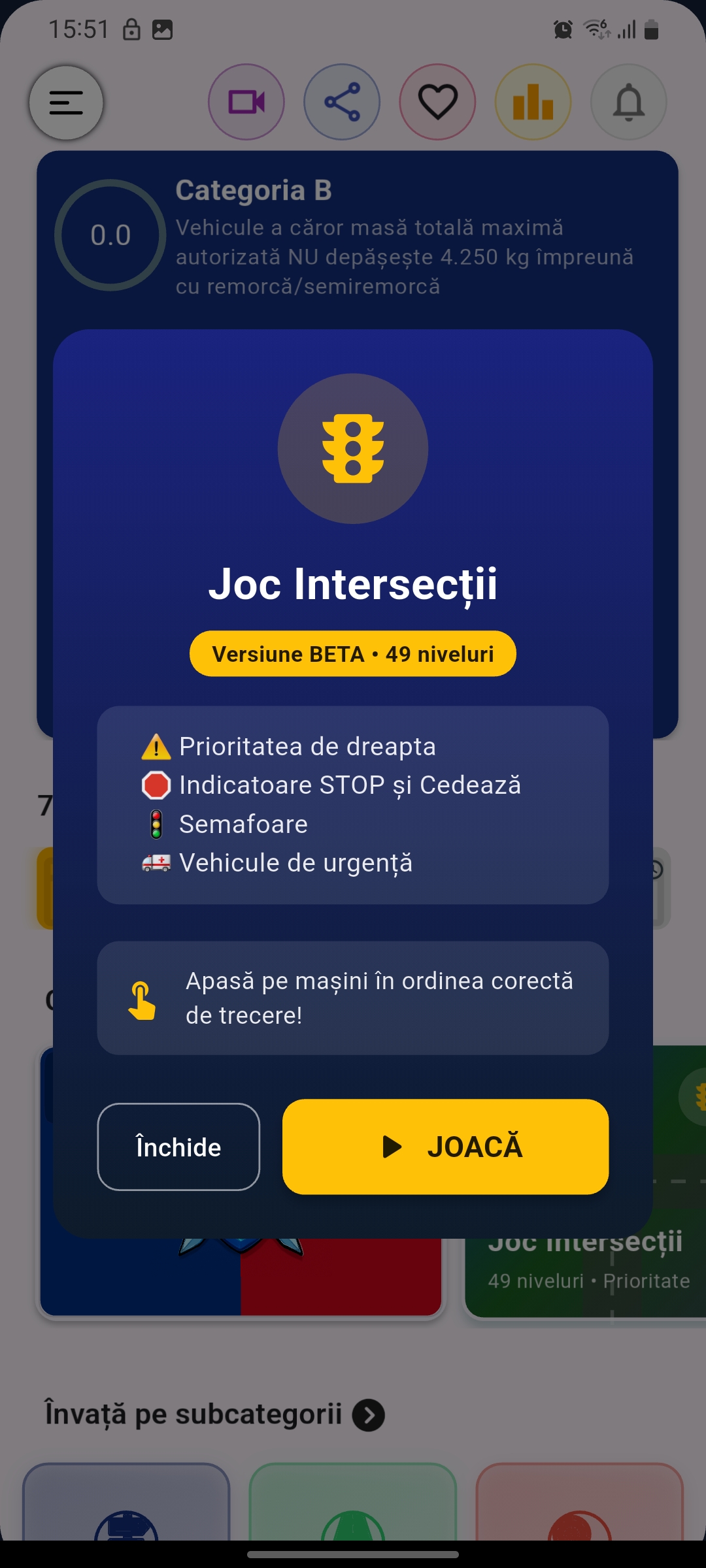 Joc de intersecții în aplicația Chestionare DGPCI - învață regulile de prioritate și circulație prin joc interactiv pentru examen auto