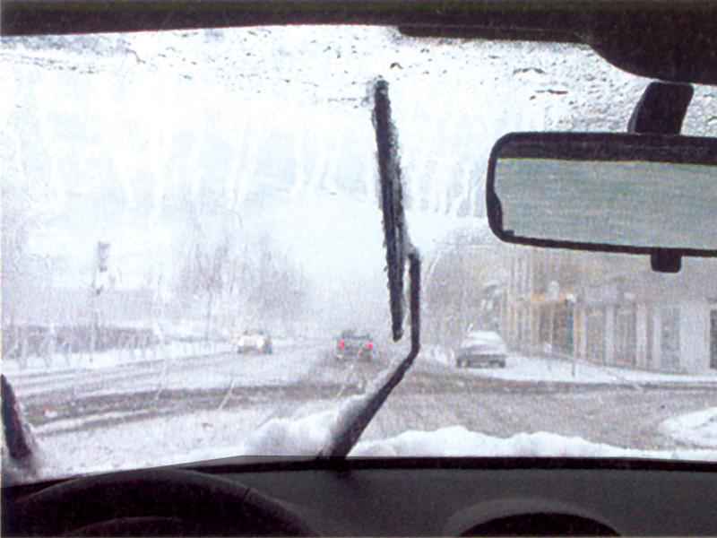 Când ninge abundent veţi folosi: