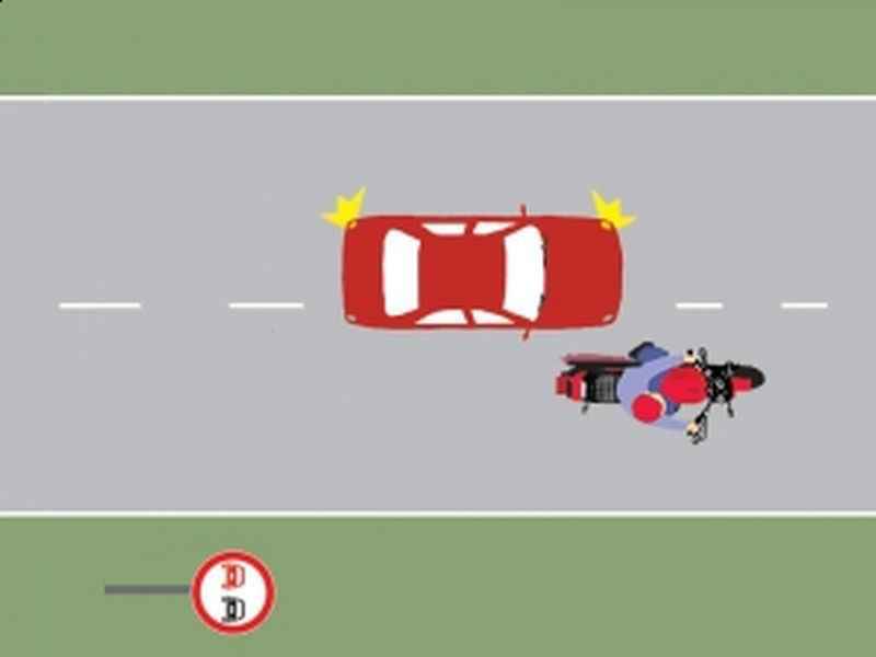 Care dintre cei doi conducatori nu circulă corect?